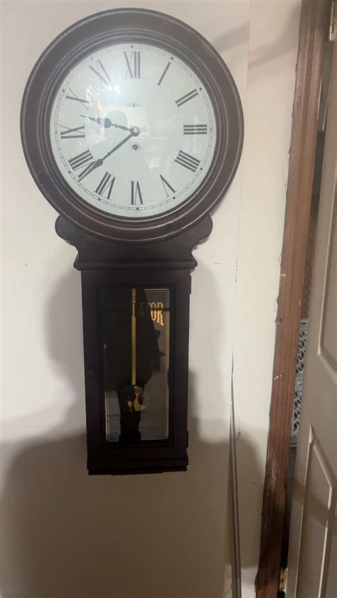 Howard Miller Regulator Clock Model 4923 Key Wind Up Wall Clock Running Ebay