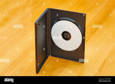 Blank DVD in plastic case Stock Photo - Alamy