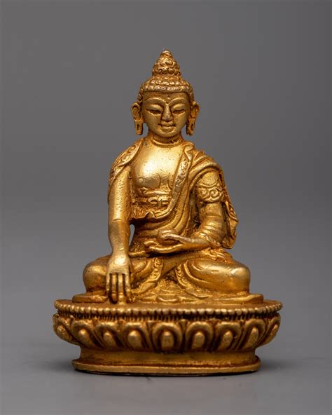 Siddhartha Gautama Buddha Statue | Capturing the Serenity of Enlighten