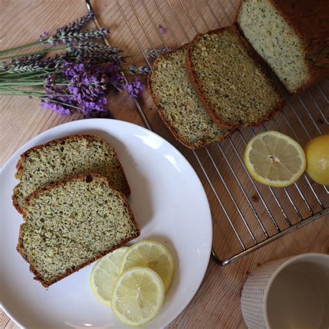 Lemon and poppyseed courgette cake – Well Nourished Club