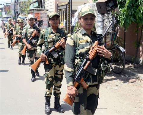 Women in the army - Telegraph India