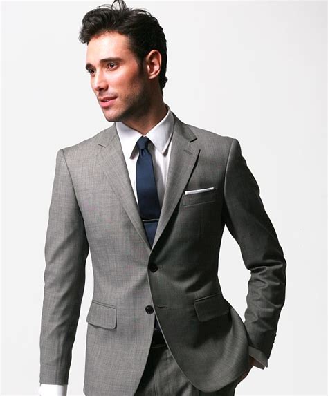 Cómo Combinar Bien El Color Gris Trajes De Hombre Trajes De Chaqueta