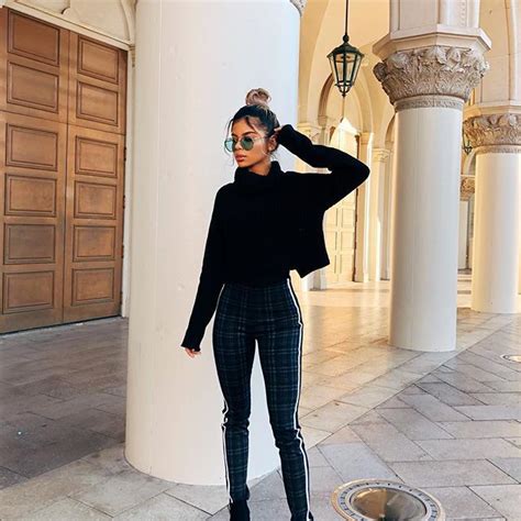 9 Hot Sexy Janelle Mughannam Bikini Pics