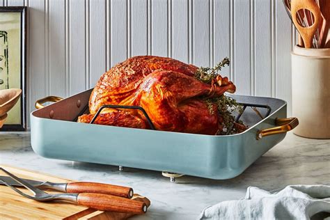 The Best Roasting Pan for Everything From Whole Birds to Glazed Hams