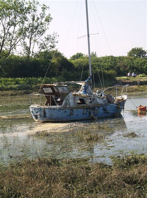 Pin By Francois Souchet On Shipwrecks Ship Breakings Ships