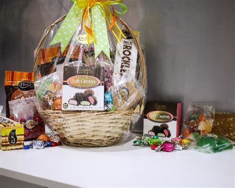 Gourmet Chocolate Basket - Sweetsworld - Chocolate Shop