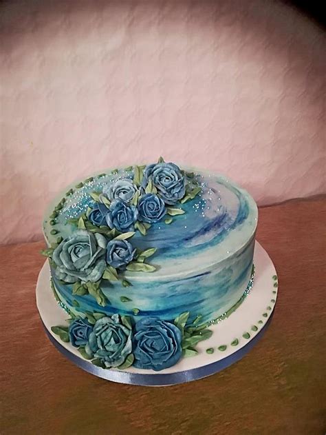 Cake With Creamy Roses Decorated Cake By Jitka Cakesdecor