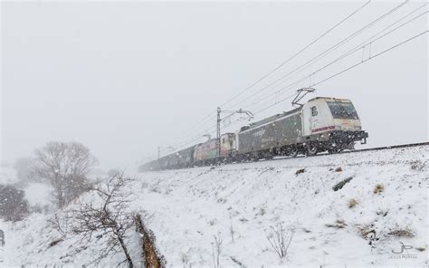 renfe 253 068 1 Golpejar de la Tercia León Jesús Portas Flickr