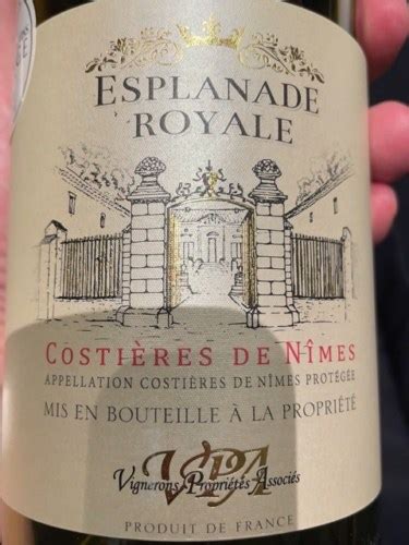 Vignerons Proprietes Associes Esplanade Royale Costières de Nîmes