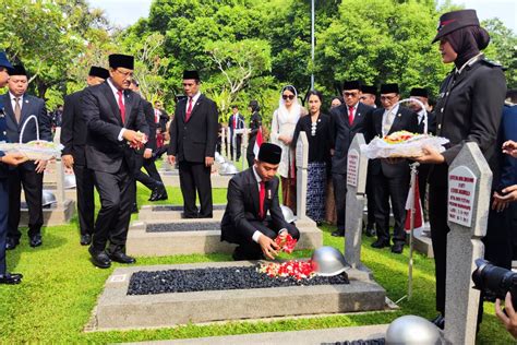 Wapres Gibran Rakabuming Raka Pimpin Pimpin Upacara Peringatan Hari