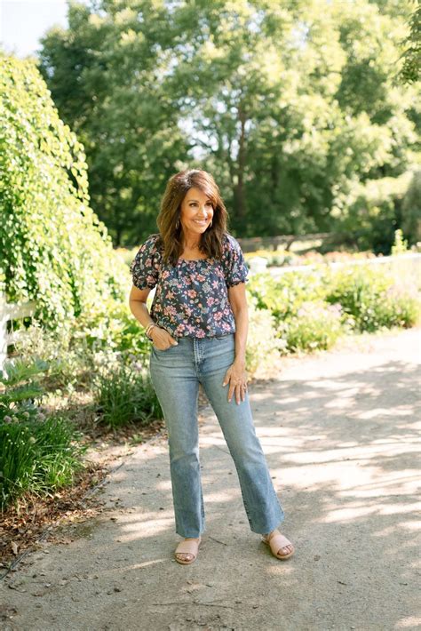 How To Style Wide Leg Jeans Cyndi Spivey