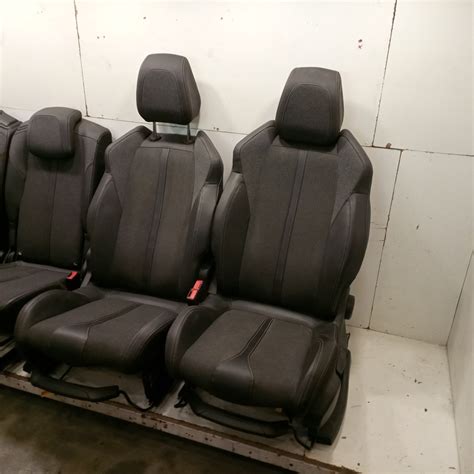 Conjunto De Bancos Peugeot Ii Quartelas Motivauto