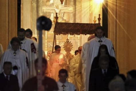 Corpus Domini Festa Delladorazione Di Cristo Realmente Presente