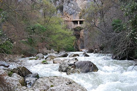 Eremo Di San Venanzio E Acquedotto Delle Uccole A Raiano Il Grande