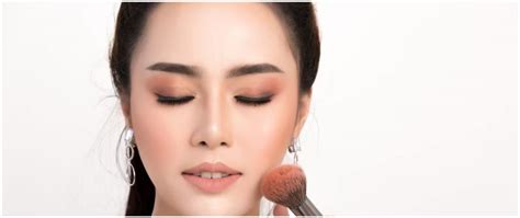 Makeup Smooth Dan Flawless Ini 9 Perlengkapan Makeup Yang Wajib