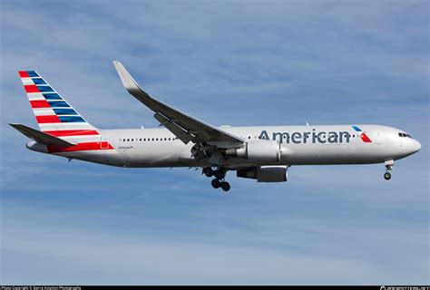 N394AN American Airlines Boeing 767 323ER WL Photo By Sierra Aviation