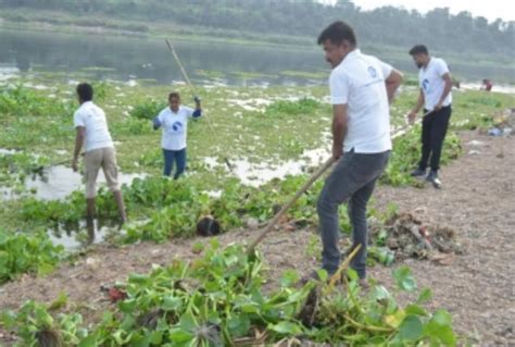 जलकुंभियों से साड़ियां बनाने के लिए छोड़ दिया जमा जमाया कॉरपोरेट करियर