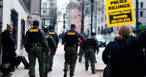 Judge Declares Mistrial In 1st Police Officers Trial In Freddie Gray