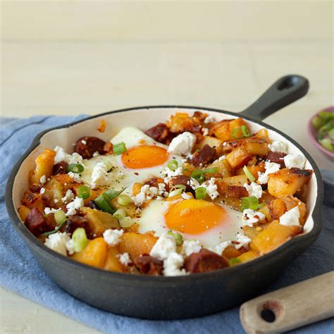 Potato & chorizo hash recipe | easyFood