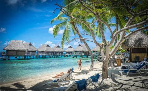 Traveling To Bora Bora Here S The Culture Customs Guide You Need