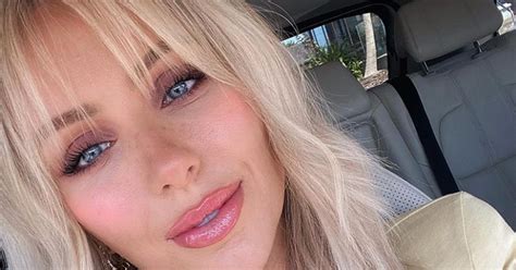 Influencer Rosie Connolly Credits Incredible Leave In Spray For Glossy