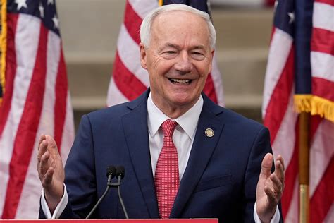 Asa Hutchinson Formally Launches 2024 Presidential Campaign In Arkansas