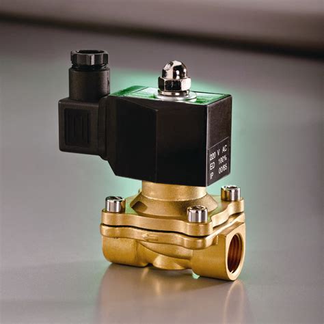 Normally Closed 2 Way Brass Water Solenoid Valve 24V DC Solenoid