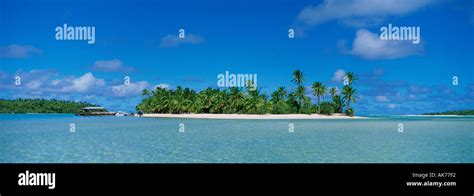 One Foot Island Aitutaki Cook Islands Stock Photo - Alamy