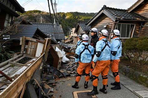 Japan Quake Toll Rises To 73 As Weather Hampers Rescuers Au