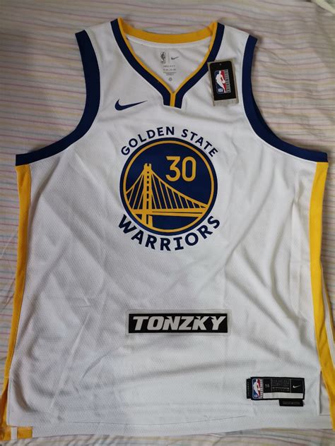 Nike Stephen Curry Jersey, Men's Fashion, Activewear on Carousell