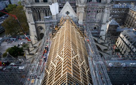 Notre Dame De Paris Plong E Dans Le Chantier Dune Vie Un An