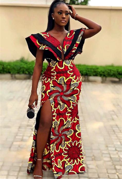 Pin By Fashion Trends By Merry Loum On Mode Africaine African Prom Dresses African Dresses