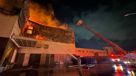 Incendio En Empresa De Apodaca Afecta Instalaciones Y Provoca La