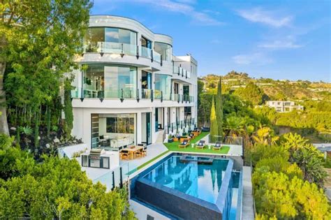 Sean Diddy Combs Mansion In Los Angeles CA Listed For 14 5 Million