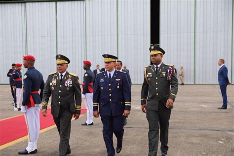 Ministeriodefensard On Twitter El Ministro De Defensa Recibe Al