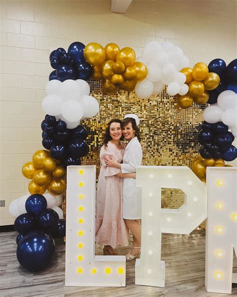 Ellie Bergey (@the.journey.of.a.girl) • Instagram photos and videos