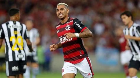 Gr Mio Busca Refor O Do Flamengo Corinthians E Botafogo S O Concorrentes