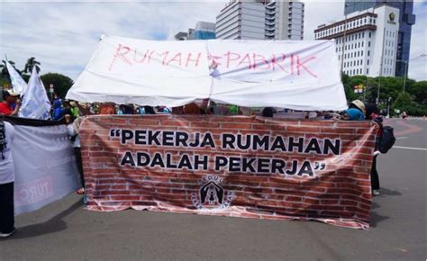 Pekerja Rumahan Menuntut Pemenuhan Hak Sebagai Buruh Seutuhnya