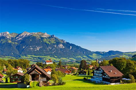 Suiza Alpes Monta As Verano Naturaleza Vegetaci N Casas Casa De