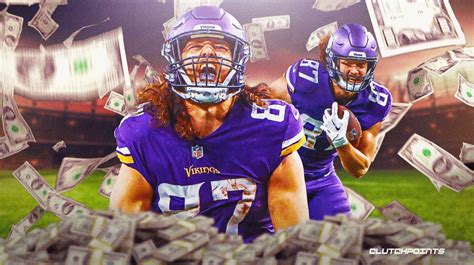 Vikings, TJ Hockenson agree to historic contract extension