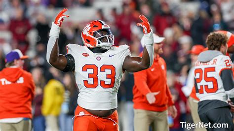 Clemson Football Photo Of Ruke Orhorhoro And South Carolina Tigernet