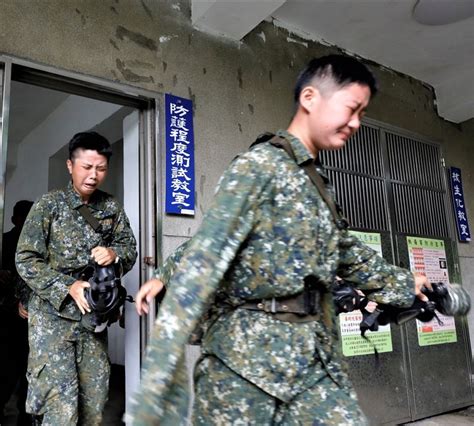 【112年三軍九校院聯合入伍訓練】化生放核訓練 建立正確防護觀念 軍聞 【112年三軍九校院聯合入伍訓練】化生放核訓練 建立正確防護