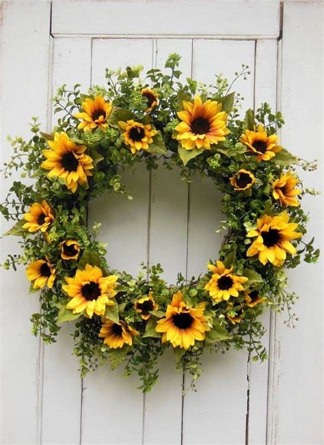 How To Make A Wreath With Sunflowers Easy Diy Ideas And Tutorials