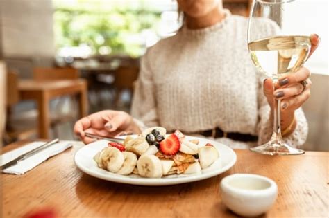 異性と二人きりでの食事は脈あり・脈なし？ 誘う側の心理と当日の注意点（3ページ目）｜「マイナビウーマン」