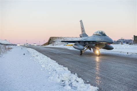 Norwegian F 16 Jets Arrive In Denmark For Ukrainian Pilots Training