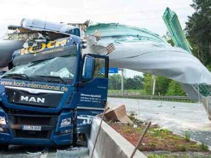 Windradfl Gel Blockiert Autobahn