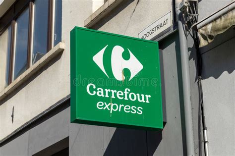 Logo Carrefour Express Carrefour Est Un Groupe Fran Ais Et Un Grand