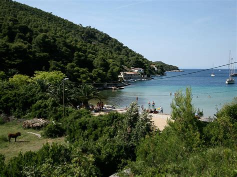 The best Vis beaches, and where to get a tan on the bays, coves and ...