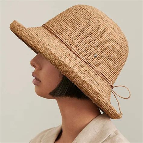 Helen Kaminski Provence 10 Hat In Nougat Caroline Randell Ss24 Resortwear