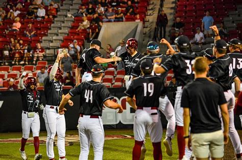 Troy Baseball rallies to beat Texas State - The Troy Messenger | The Troy Messenger